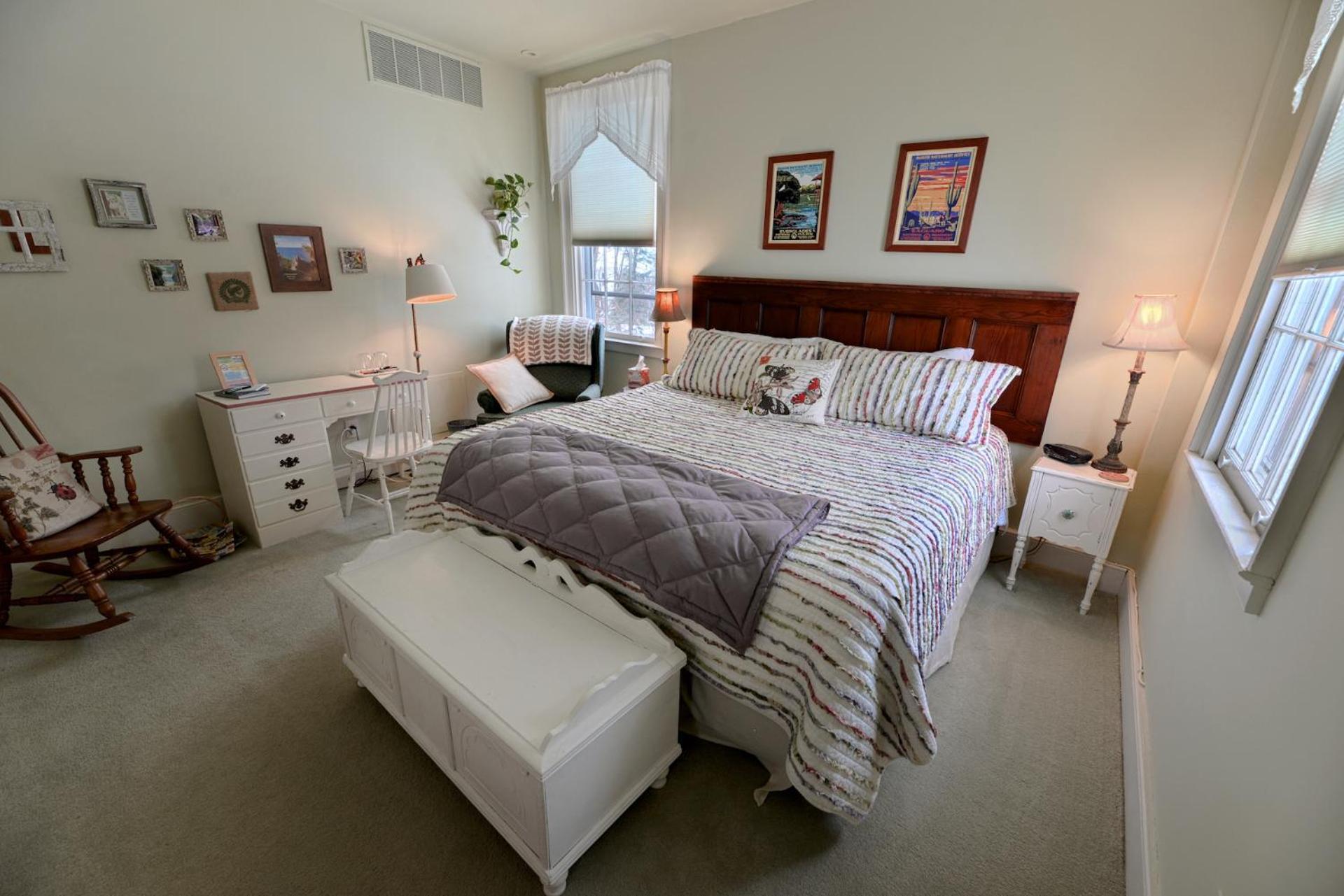 The Bed And Breakfast At Oliver Phelps Canandaigua Room photo