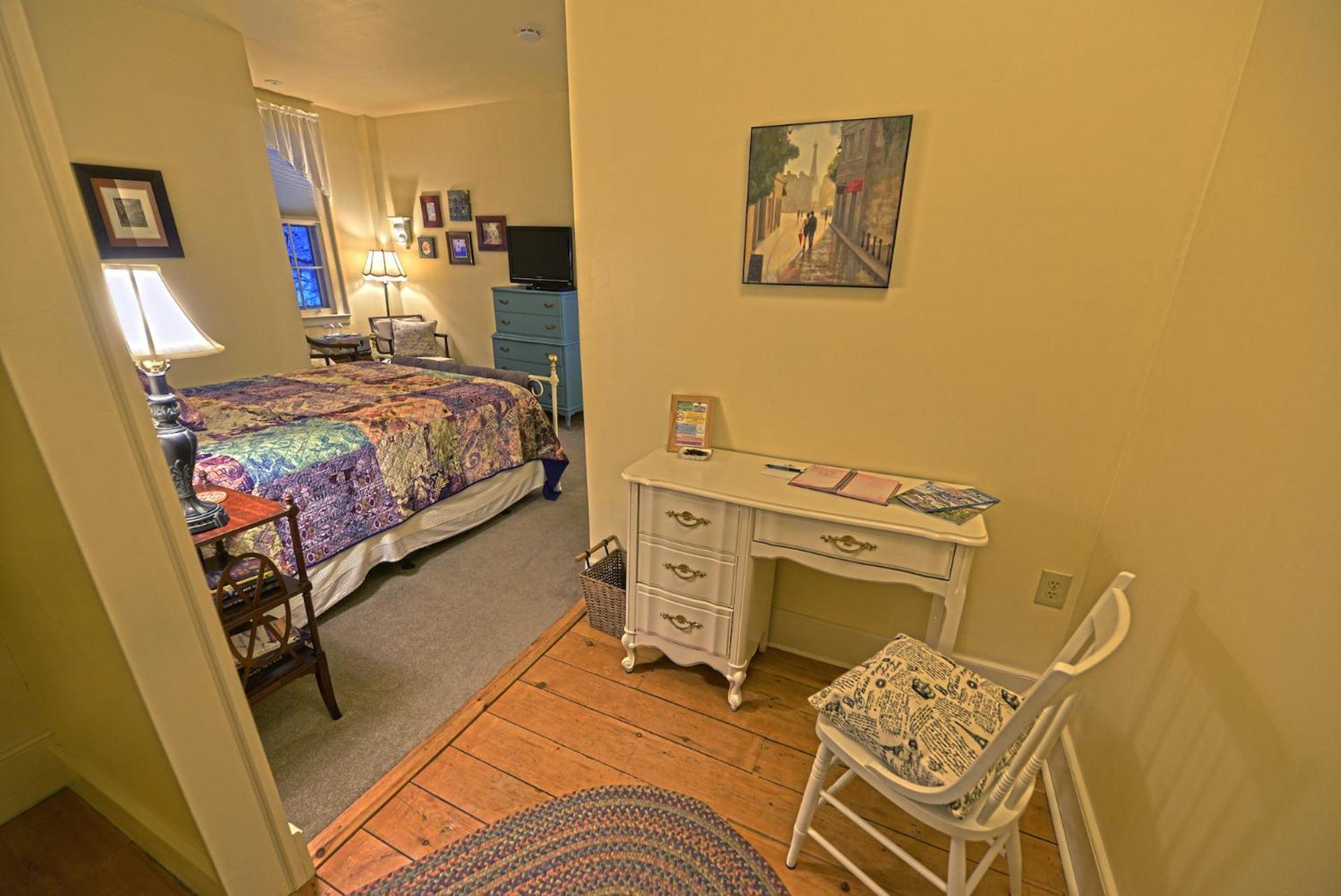 The Bed And Breakfast At Oliver Phelps Canandaigua Room photo